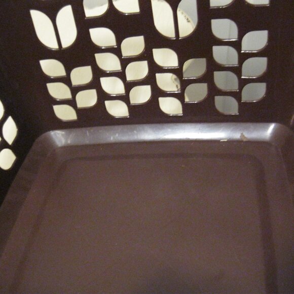 Vintage Rubbermaid Chocolate Tulip Floral Square Laundry Basket 19" x 11" - Picture 2 of 2